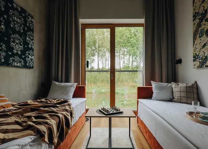 Sume By Larsen Reval